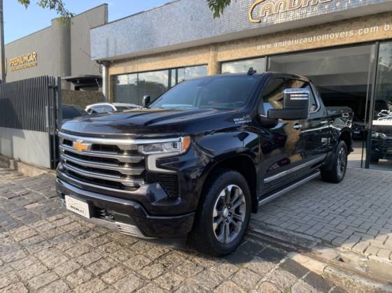 CHEVROLET SILVERADO 5.3 V8 GASOLINA 1500 HIGH COUNTRY 4X4 AUTOMÁTICO CHEVROLET SILVERADO 5.3 V8 GASOLINA 1500 HIGH COUNTRY 4X4 AUTOMÁTICO